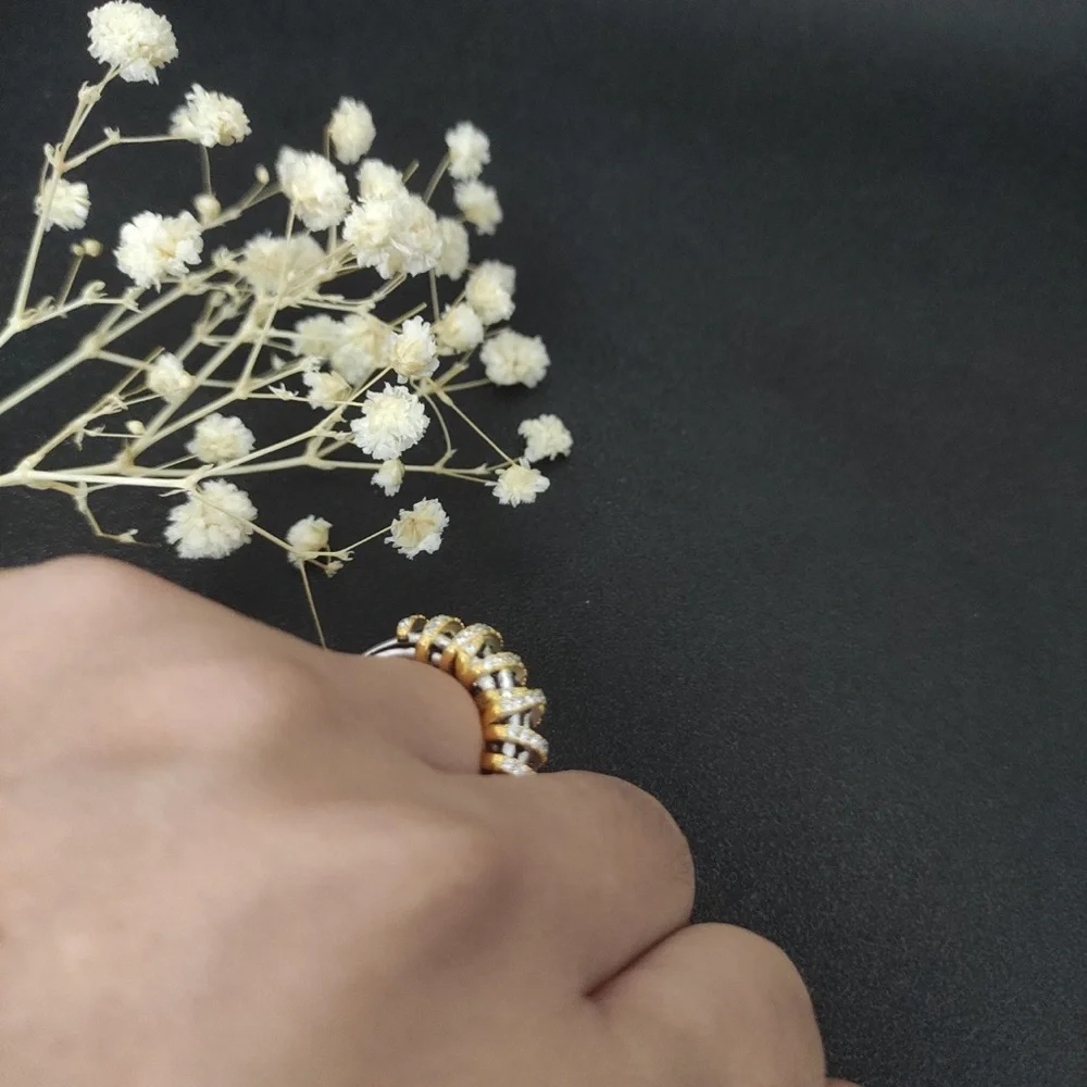 David Yurman Two-Tone Spiral Pavé Ring — Gold and Silver